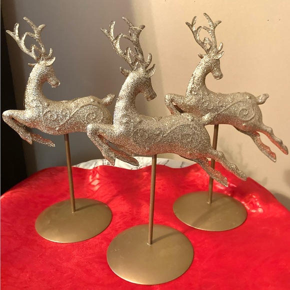 Set of 3 gold tone Reindeer - Picture 2 of 3